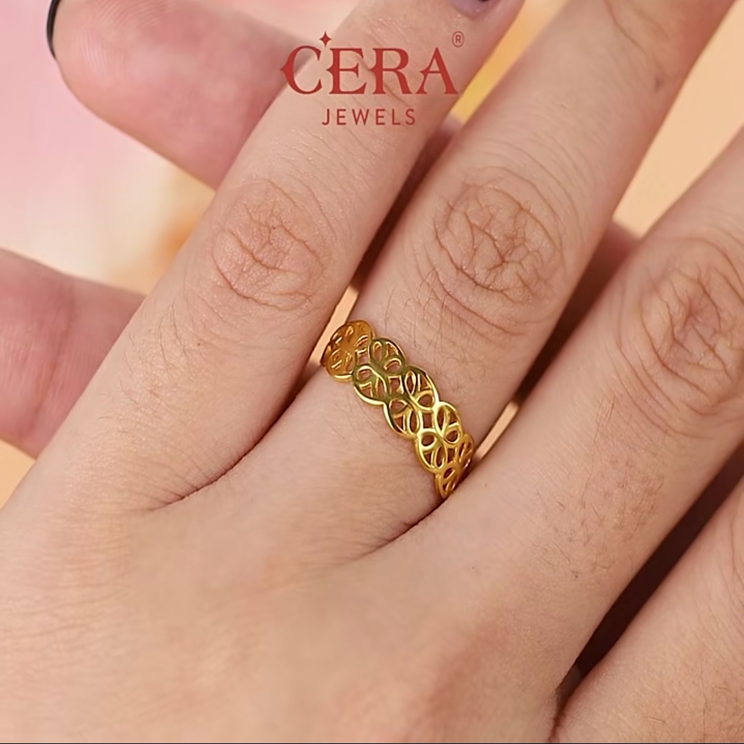 CERA 916 Gold Flimsy Clover Ring GR9003-F - Image 2