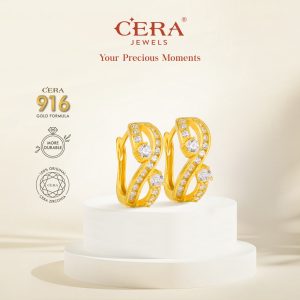 CERA 916 Gold Earrings Hug Of Love Earring S9137