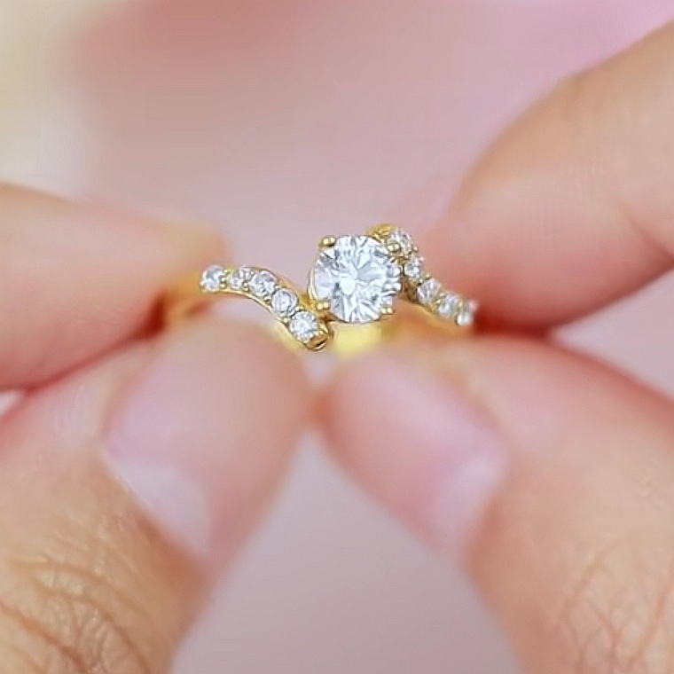 Cincin Batu Bypass Round Emas 916 BR9021-K - Image 2