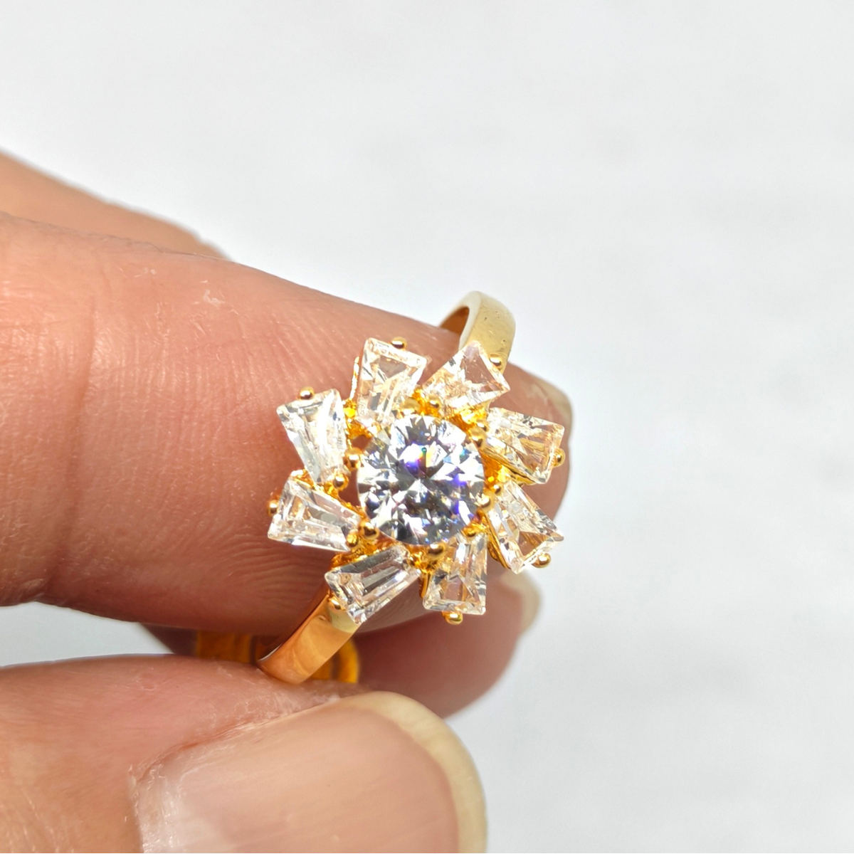 PANGLIMA EMAS Flower Stone Ring 916 Gold - Image 2